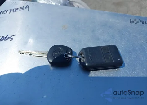 2010 Toyota Camry z USA, uszkodzony, nr VIN 4T1BF3EKXAU008941